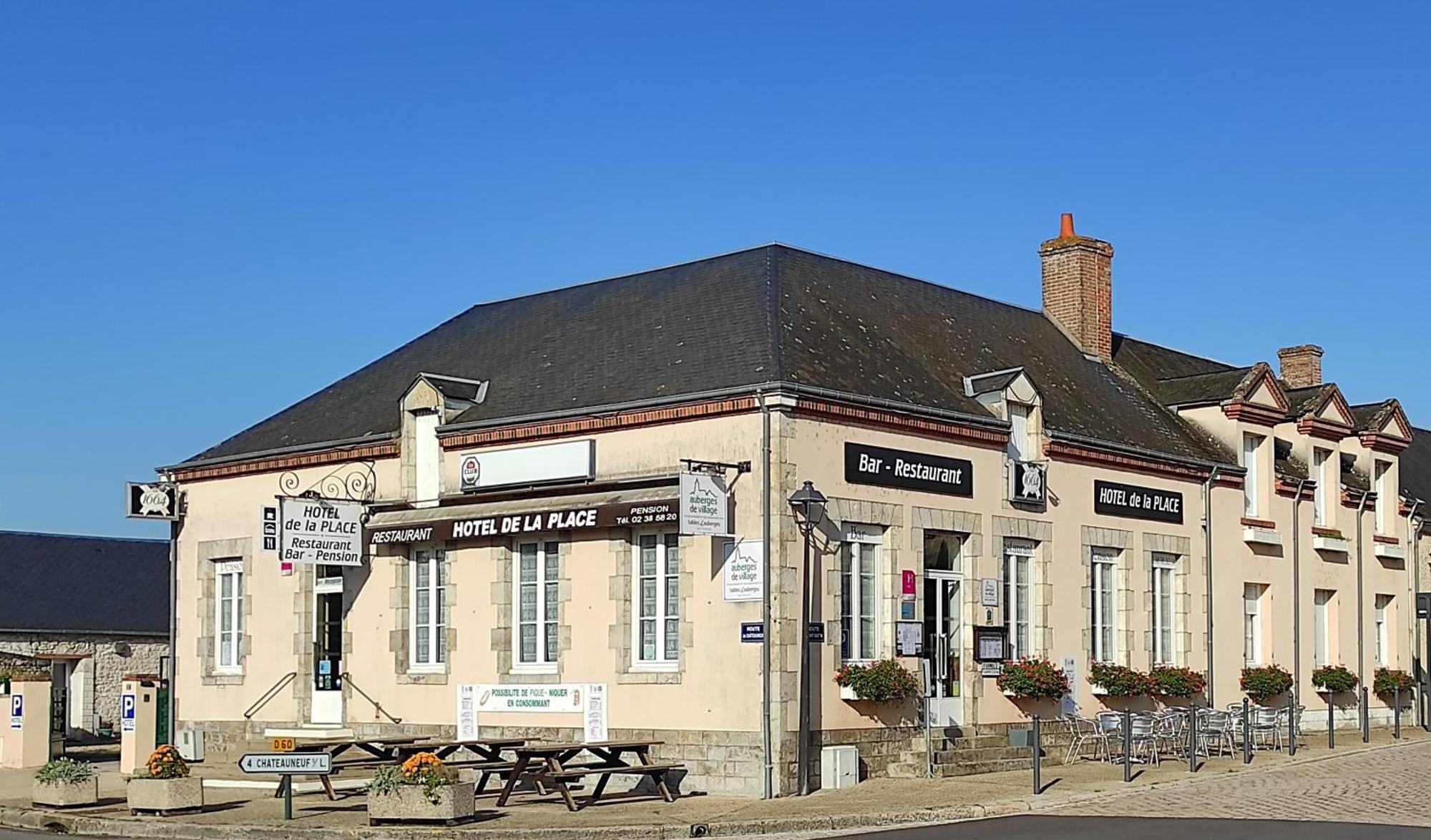 Hotel De La Place Germigny-des-Pres Luaran gambar